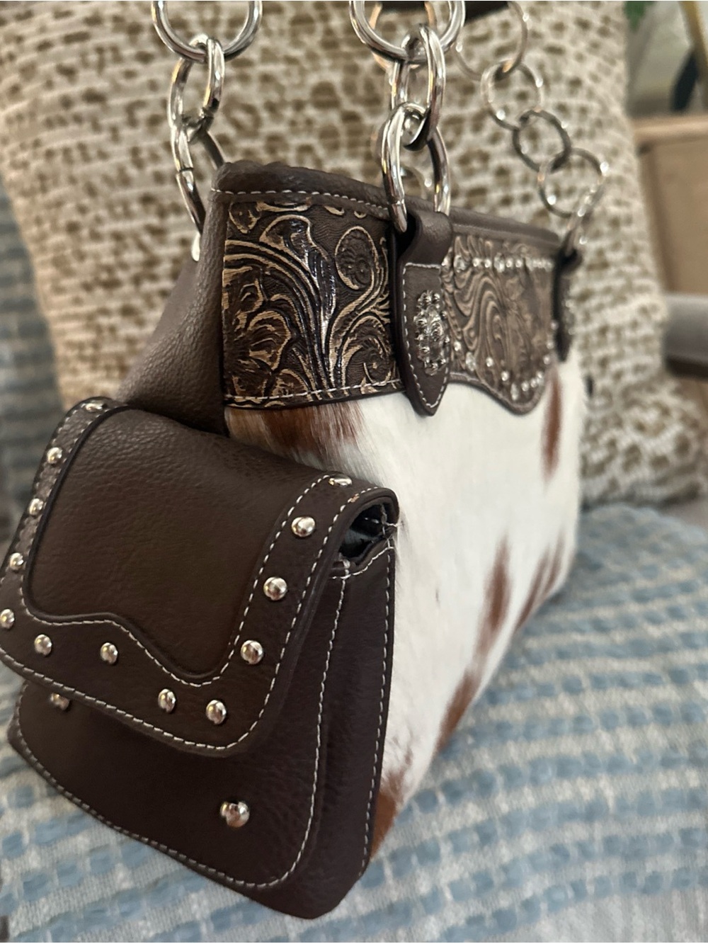 Women's Concealed Carry Purse - Western Cowhide Satchel Bag w/ Embossed Trim - Picture 3 of 8